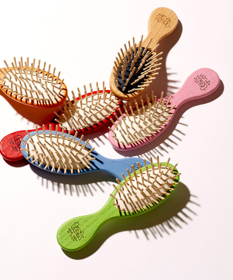 Mini Brosse en Frêne Colorée TEK